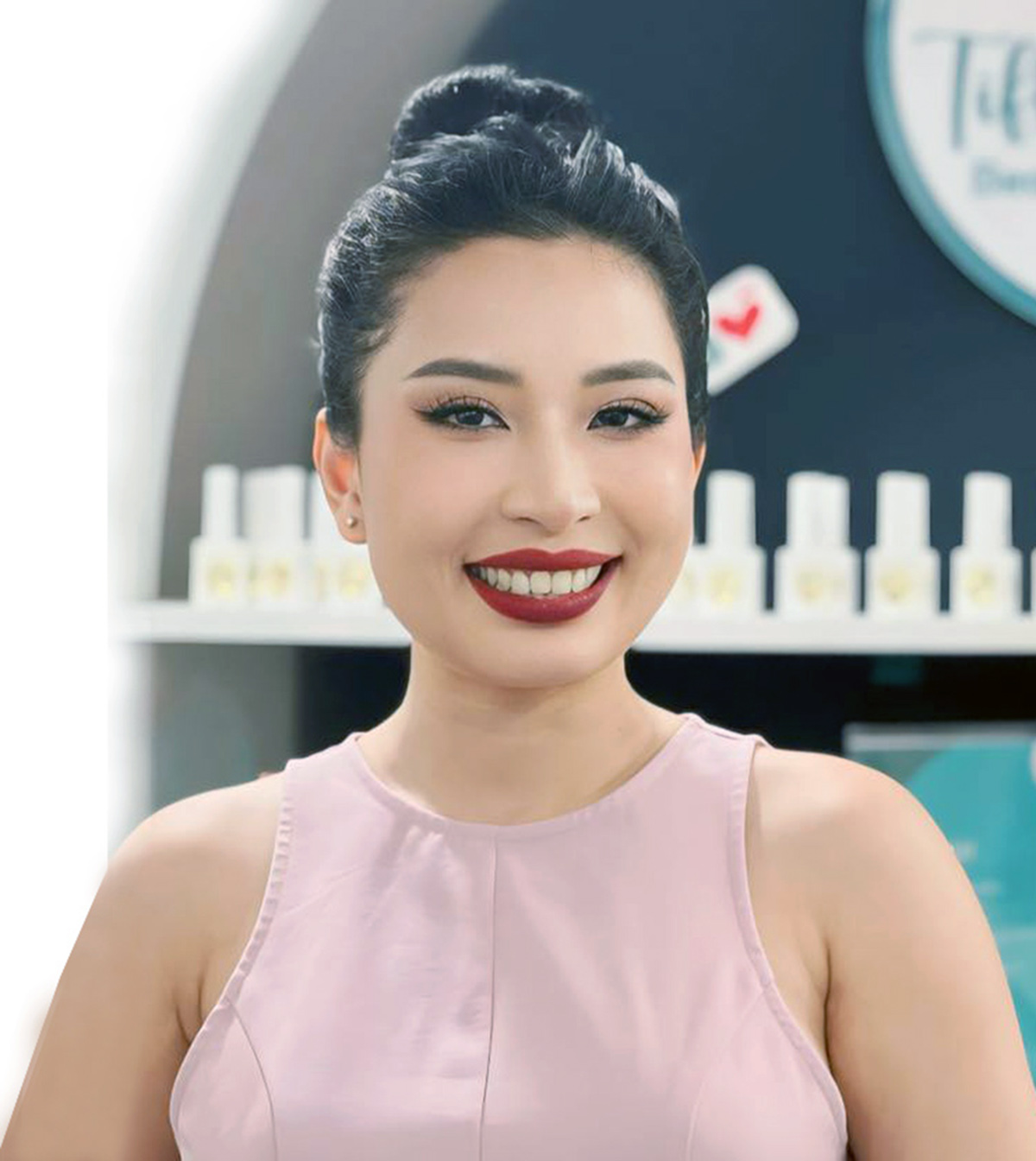 https://institute.esi.com.vn/wp-content/uploads/2025/07/Mai-Thuy-2.jpg